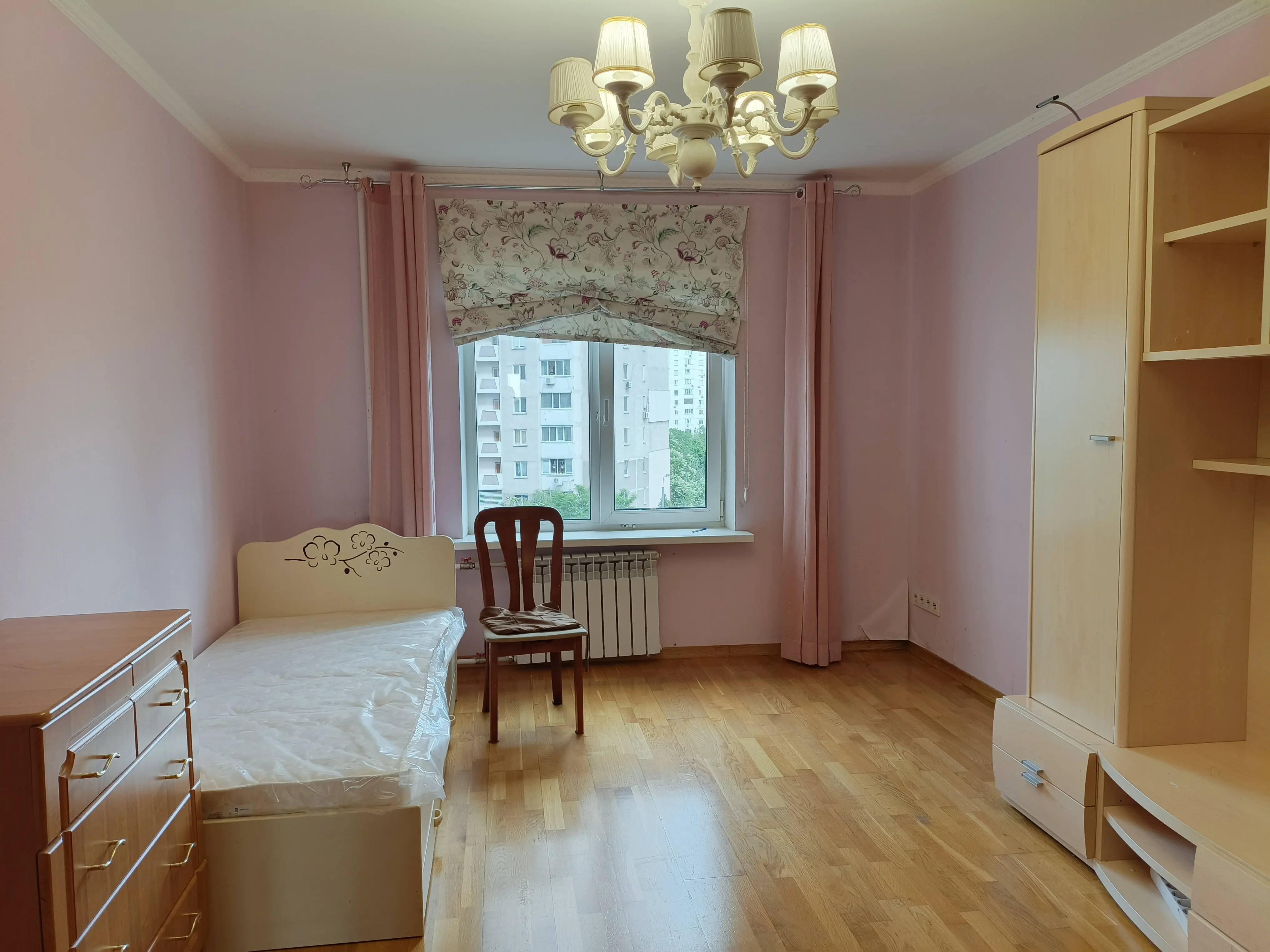 Фото Selling a 3-room apartment, 99 sq.m., Myloslavska Street 47а Kyiv, price: 92000 $, code 4985