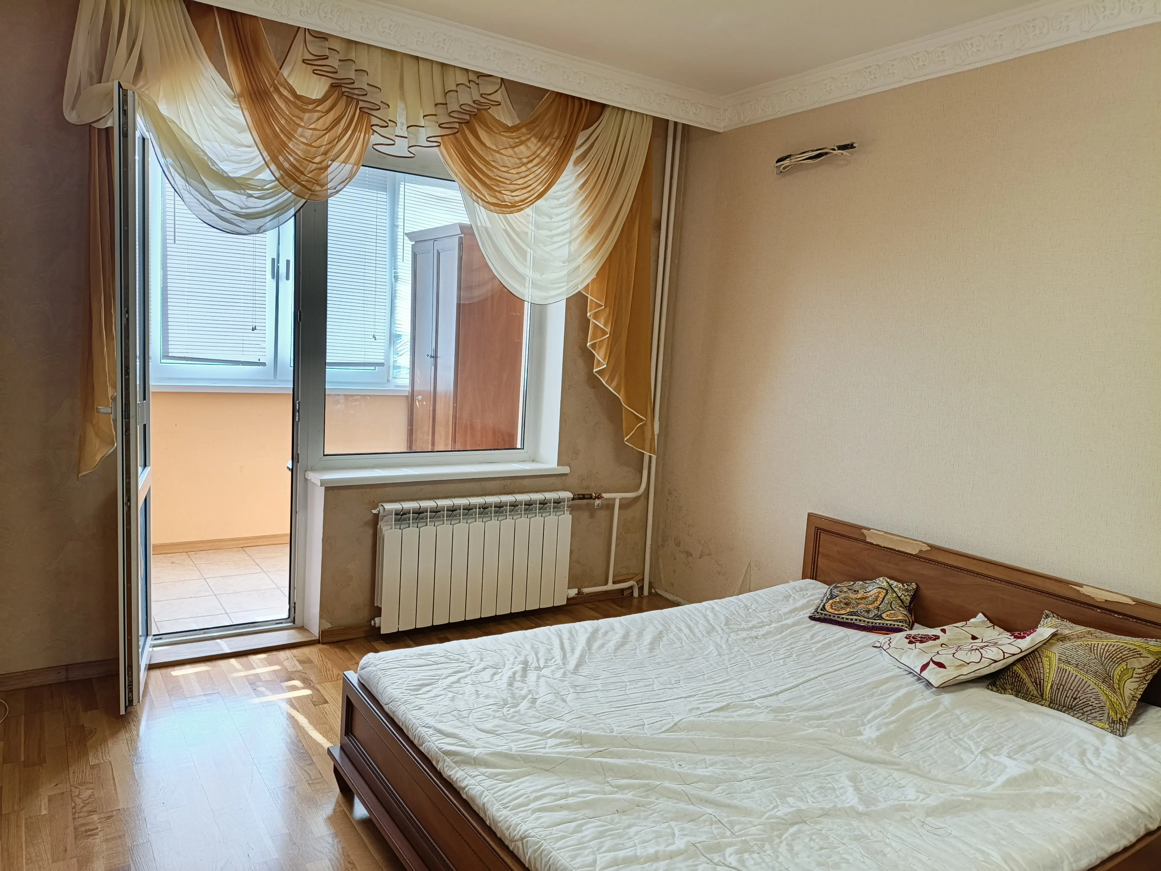 Фото Selling a 3-room apartment, 99 sq.m., Myloslavska Street 47а Kyiv, price: 92000 $, code 4985