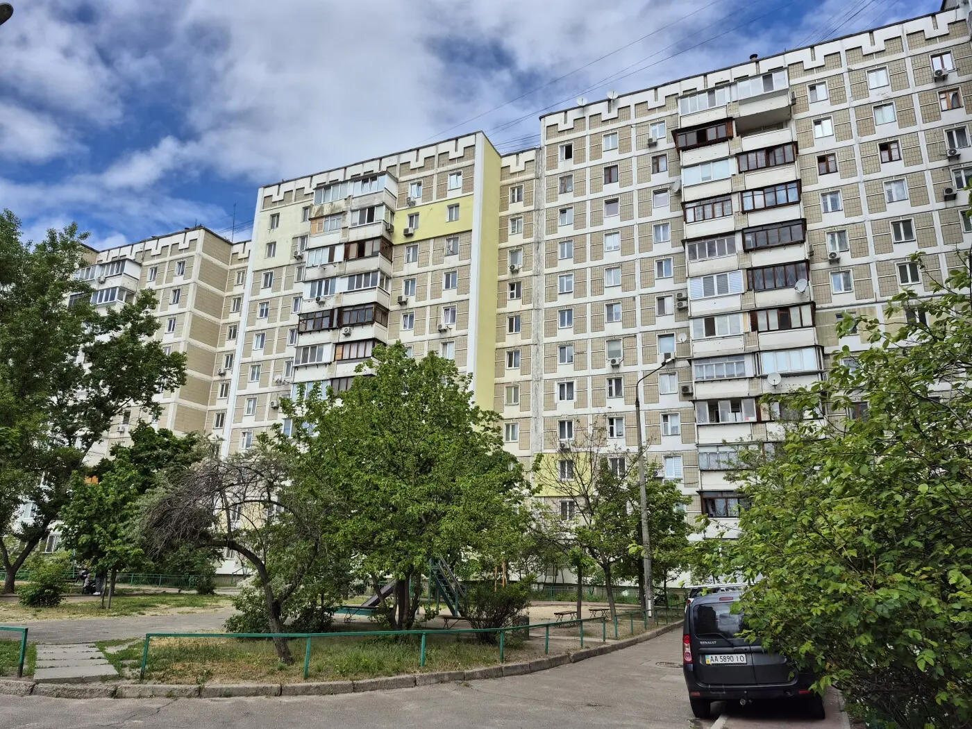 Фото Продаю 1-комнатную квартиру, 43 кв. м, Николая Лаврухина ул. 11 Киев, цена: 43000 $, код 4992