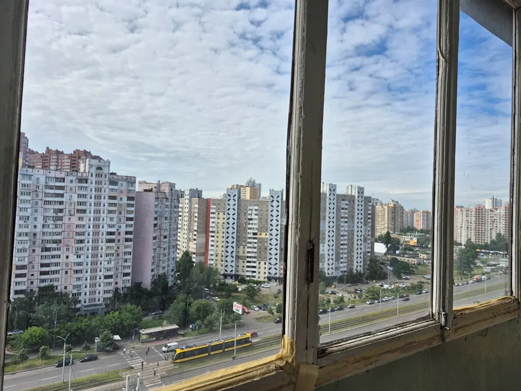 Фото Selling a 2-room apartment, 55 sq.m., Anny Akhmatovoi Street 14б Kyiv, price: 63000 $, code 4996