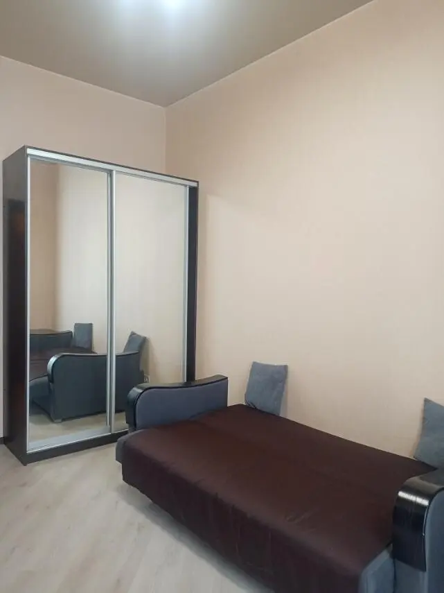 Фото Зняти 1 кімнатну квартиру, Драгоманова вул. 2 Київ в довгострокову оренду, ціна: 15000 грн, код 4997