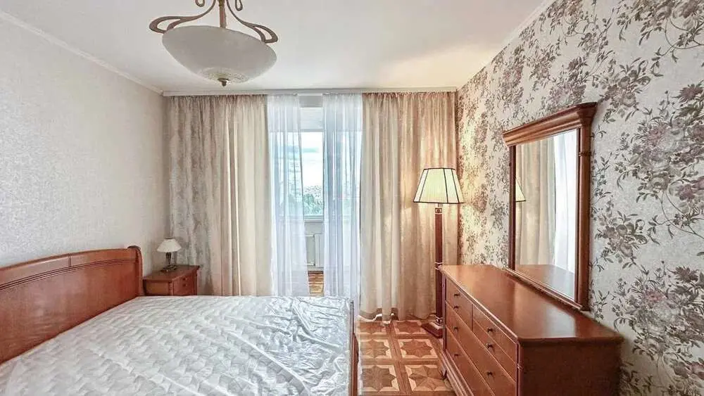 Фото Selling a 3-room apartment, 97 sq.m., Dragomanova Street 31 Kyiv, price: 130000 $, code 5006