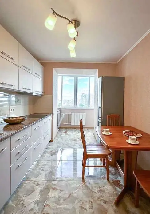 Фото Selling a 3-room apartment, 97 sq.m., Dragomanova Street 31 Kyiv, price: 130000 $, code 5006