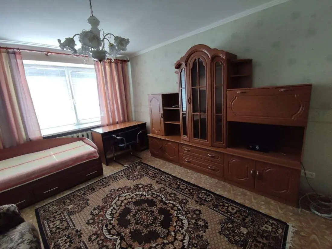 Фото Зняти 2 кімнатну квартиру, Драгоманова вул. 15а Київ в довгострокову оренду, ціна: 18000 грн, код 5007