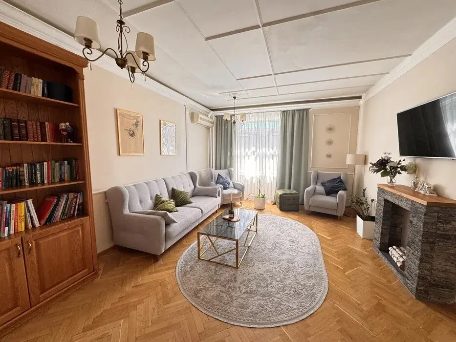 Фото Selling a 5-room apartment, 158 sq.m., Mykoly Mikhnovskoho Boulevard (Druzhby Narodiv Boulevard) 7 Kyiv, price: 215000 $, code 5011