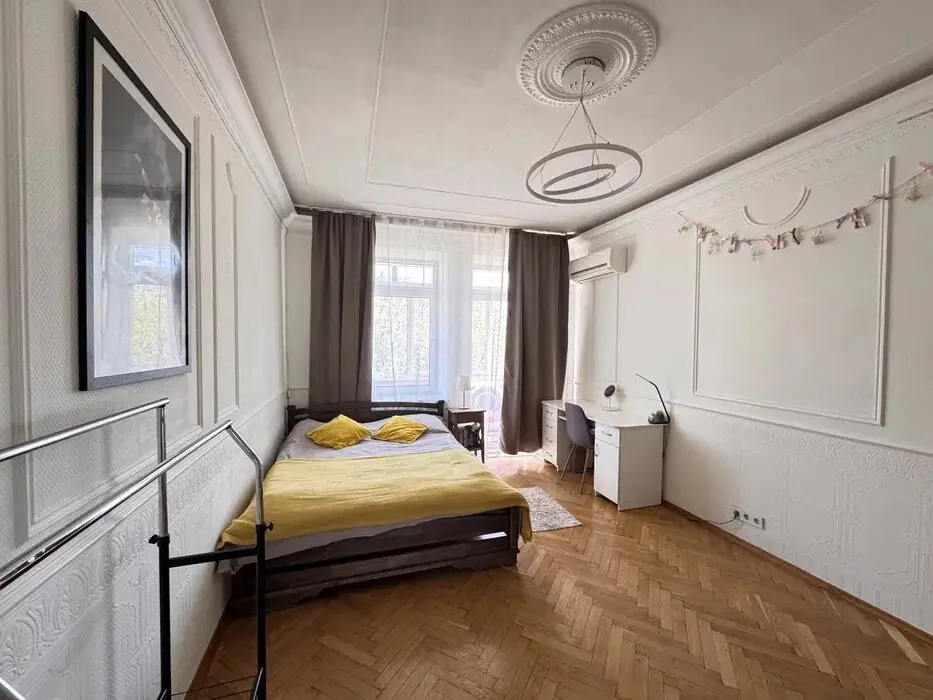 Фото Selling a 5-room apartment, 158 sq.m., Mykoly Mikhnovskoho Boulevard (Druzhby Narodiv Boulevard) 7 Kyiv, price: 215000 $, code 5011