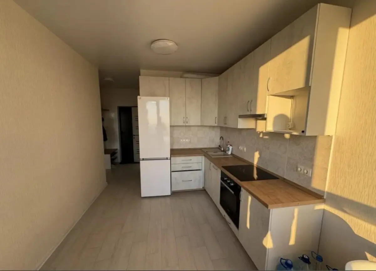 Фото Продаю 1 кімнатну квартиру, 40 кв. м, Кам’янська вул. 130 Київ, ціна: 85000 $, код 5015