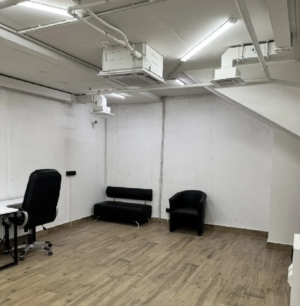 Фото Rent an office, Dniprovska Embarkment 16д Kyiv for long-term rent, price: 66300 грн, code 5033