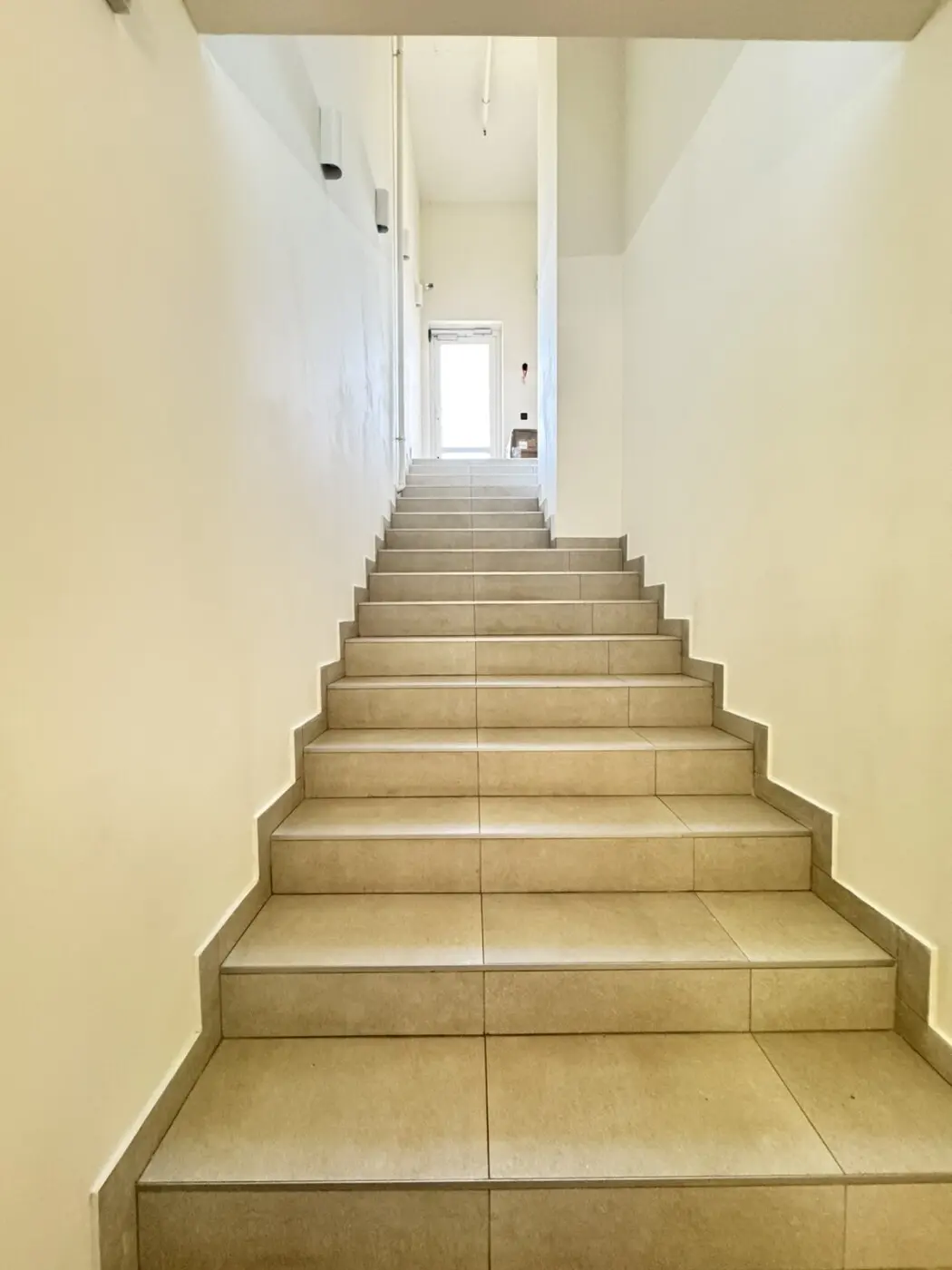 Фото Rent an office, Dniprovska Embarkment 16д Kyiv for long-term rent, price: 66300 грн, code 5033