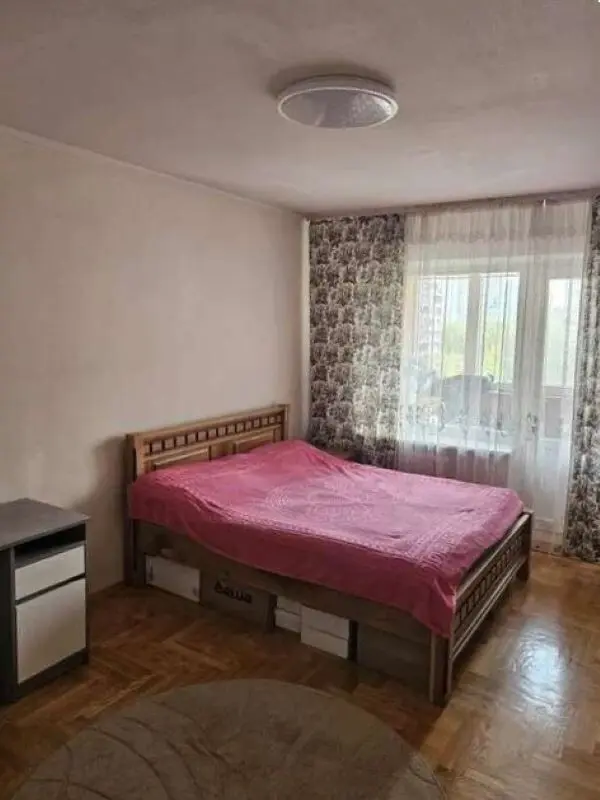 Фото Продаю 1 кімнатну квартиру, 43 кв. м, Петра Григоренка просп. 5 Київ, ціна: 75000 $, код 5035