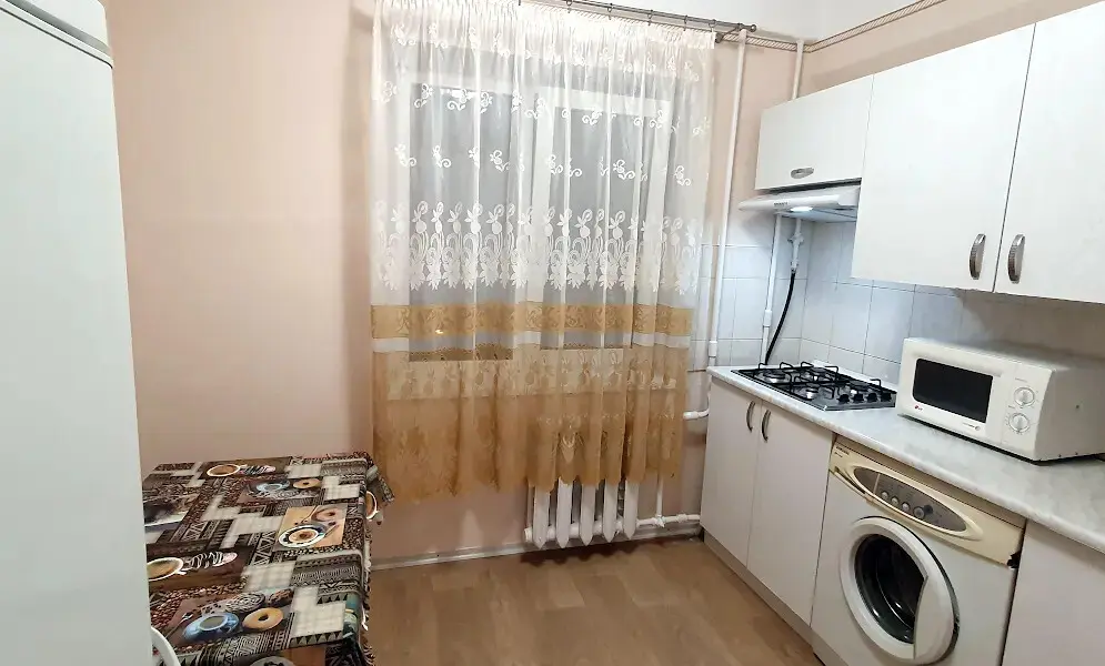 Фото Продаю 1-комнатную квартиру, 30 кв. м, Героїв полку «Азов» ул. (Маршала Малиновского) 30 Киев, цена: 90000 $, код 5041