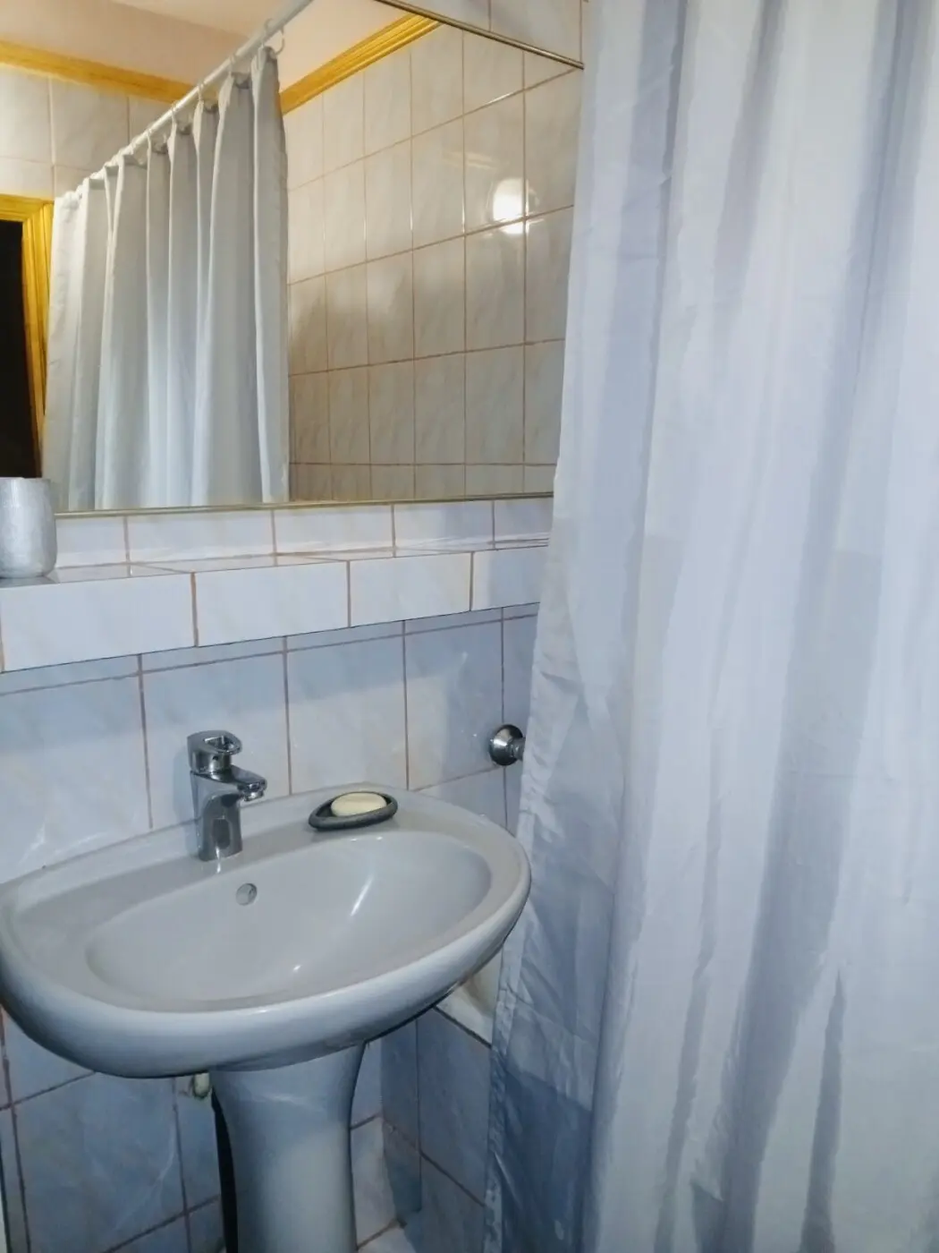 Фото Зняти 1 кімнатну квартиру, Ентузіастів вул. 43 Київ в довгострокову оренду, ціна: 10000 грн, код 5042