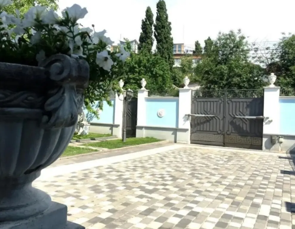 Фото Selling a house, 460 sq.m., Zvirinetska Street  Kyiv, price: 700000 $, code 5046