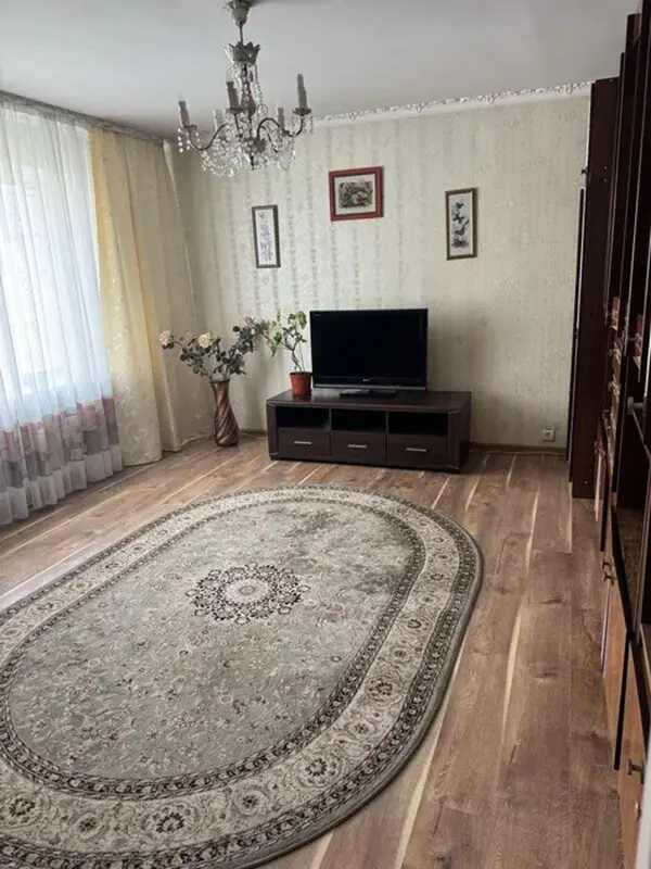 Фото Зняти 3 кімнатну квартиру, Драгоманова вул. 18 Київ в довгострокову оренду, ціна: 17000 грн, код 5047