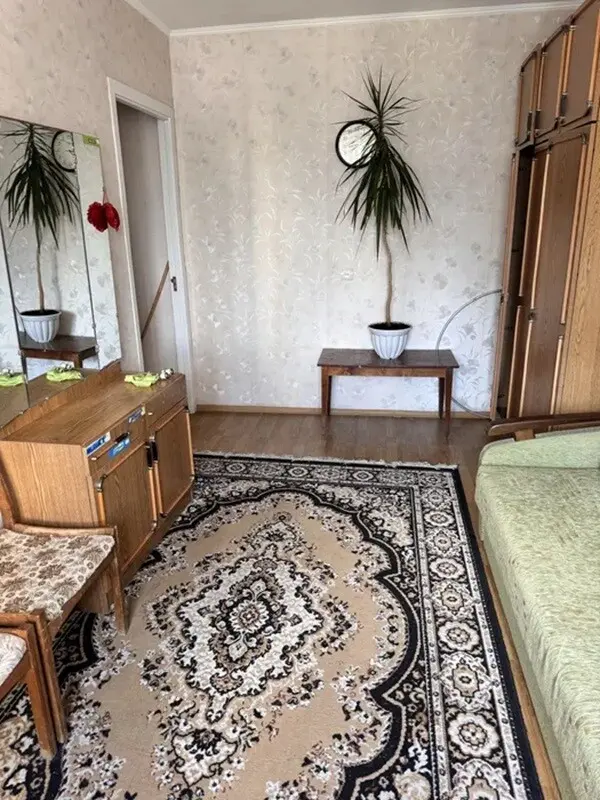 Фото Зняти 3 кімнатну квартиру, Драгоманова вул. 18 Київ в довгострокову оренду, ціна: 17000 грн, код 5047