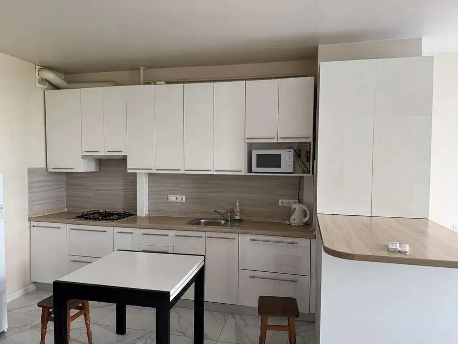 Фото Зняти 1 кімнатну квартиру, Центральна вул. 19 Київ в довгострокову оренду, ціна: 18000 грн, код 5049
