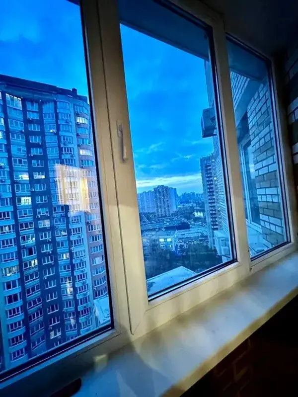 Фото Зняти 1 кімнатну квартиру, Анни Ахматової вул. 30 Київ в довгострокову оренду, ціна: 18000 грн, код 5054