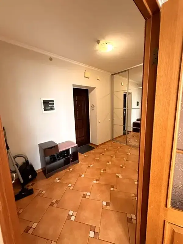 Фото Зняти 1 кімнатну квартиру, Миколи Гришка вул.  Київ в довгострокову оренду, ціна: 20000 грн, код 5055