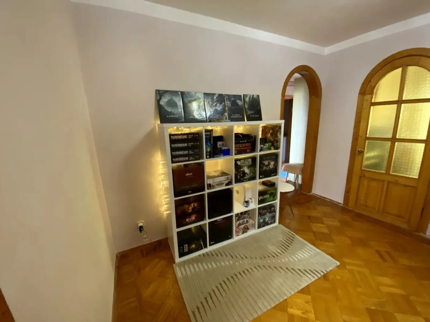 Фото Rent a 3-room apartment, Sribnokilska Street 8 Kyiv for long-term rent, price: 27000 грн, code 5059