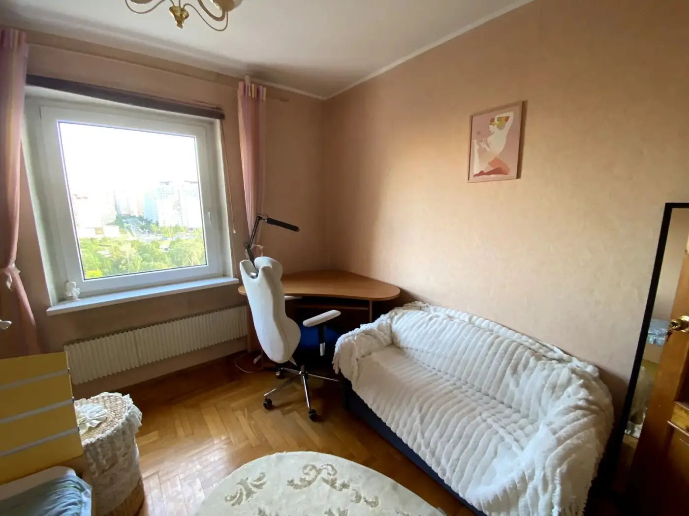 Фото Rent a 3-room apartment, Sribnokilska Street 8 Kyiv for long-term rent, price: 27000 грн, code 5059