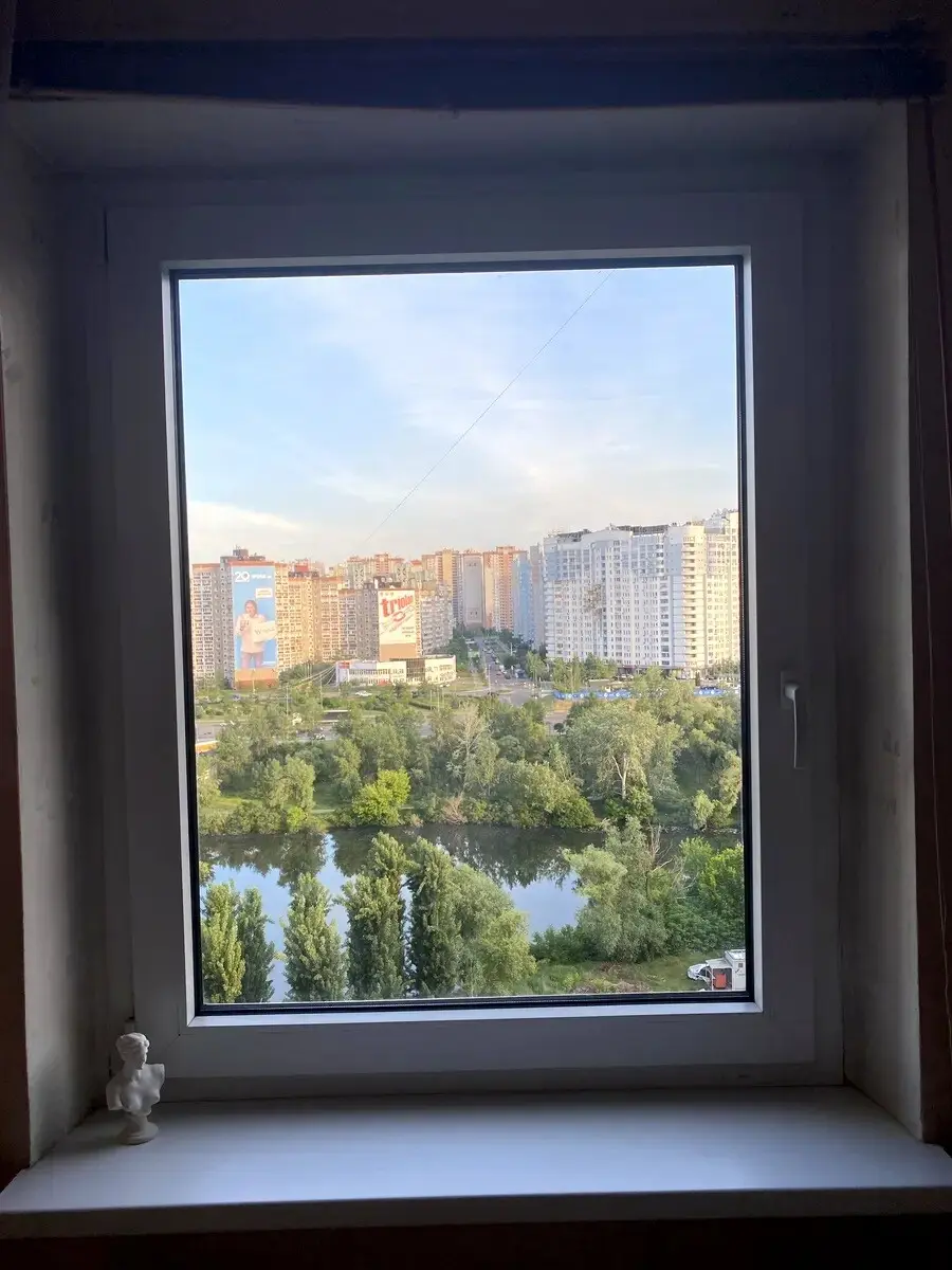 Фото Rent a 3-room apartment, Sribnokilska Street 8 Kyiv for long-term rent, price: 27000 грн, code 5059