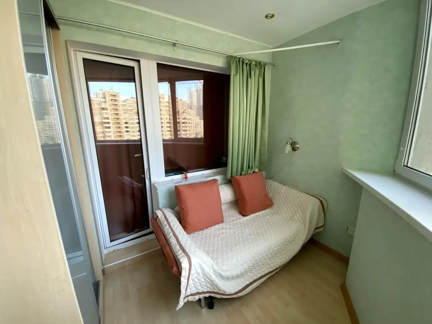 Фото Rent a 4-room apartment, Sribnokilska Street 22 Kyiv for long-term rent, price: 31000 грн, code 5060