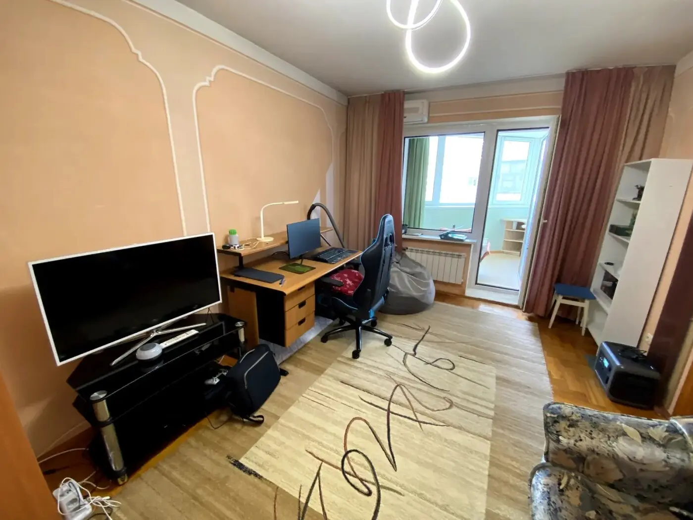 Фото Rent a 4-room apartment, Sribnokilska Street 22 Kyiv for long-term rent, price: 31000 грн, code 5060