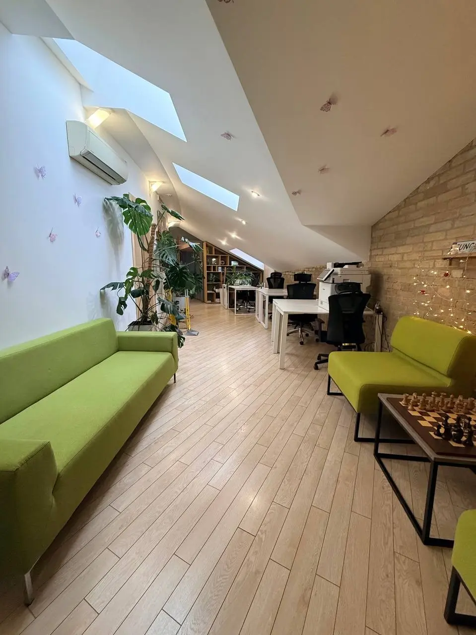 Фото Rent an office, Rybalska Street 18 Kyiv for long-term rent, price: 500 UAH, code 5077