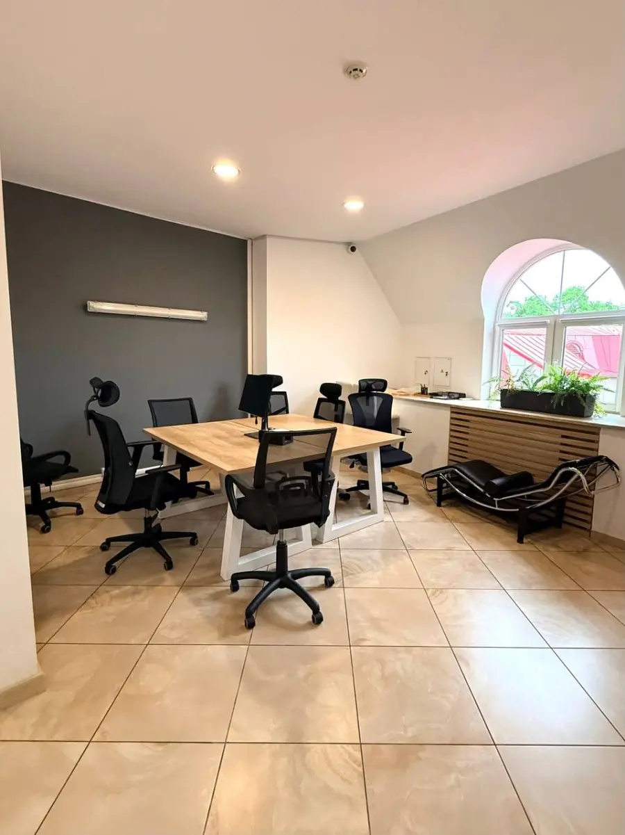 Фото Rent an office, Rybalska Street 18 Kyiv for long-term rent, price: 500 UAH, code 5077