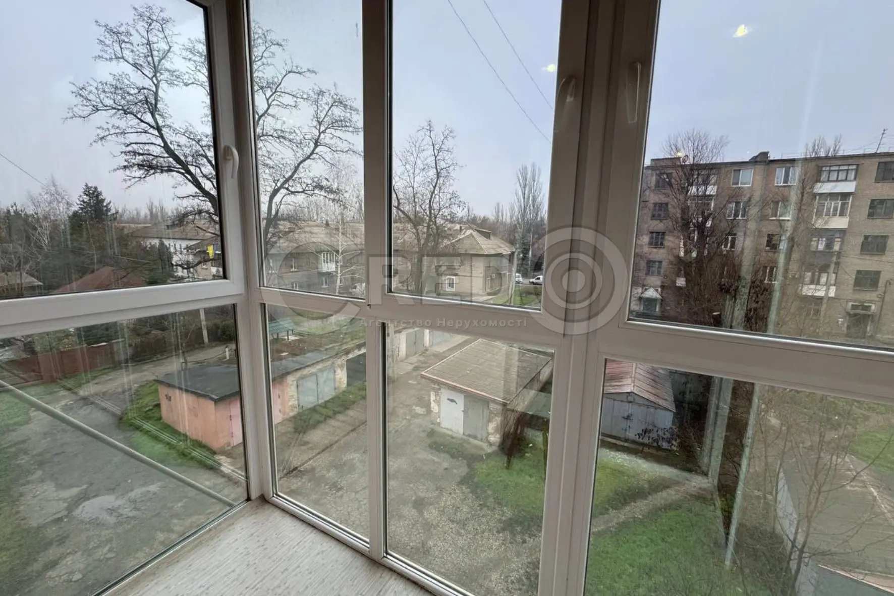 Фото Продаю 1 кімнатну квартиру, 30.1 кв. м, Соборності вул. (Косіора) 3 Кривий Ріг, ціна: 23000 $, код 5078