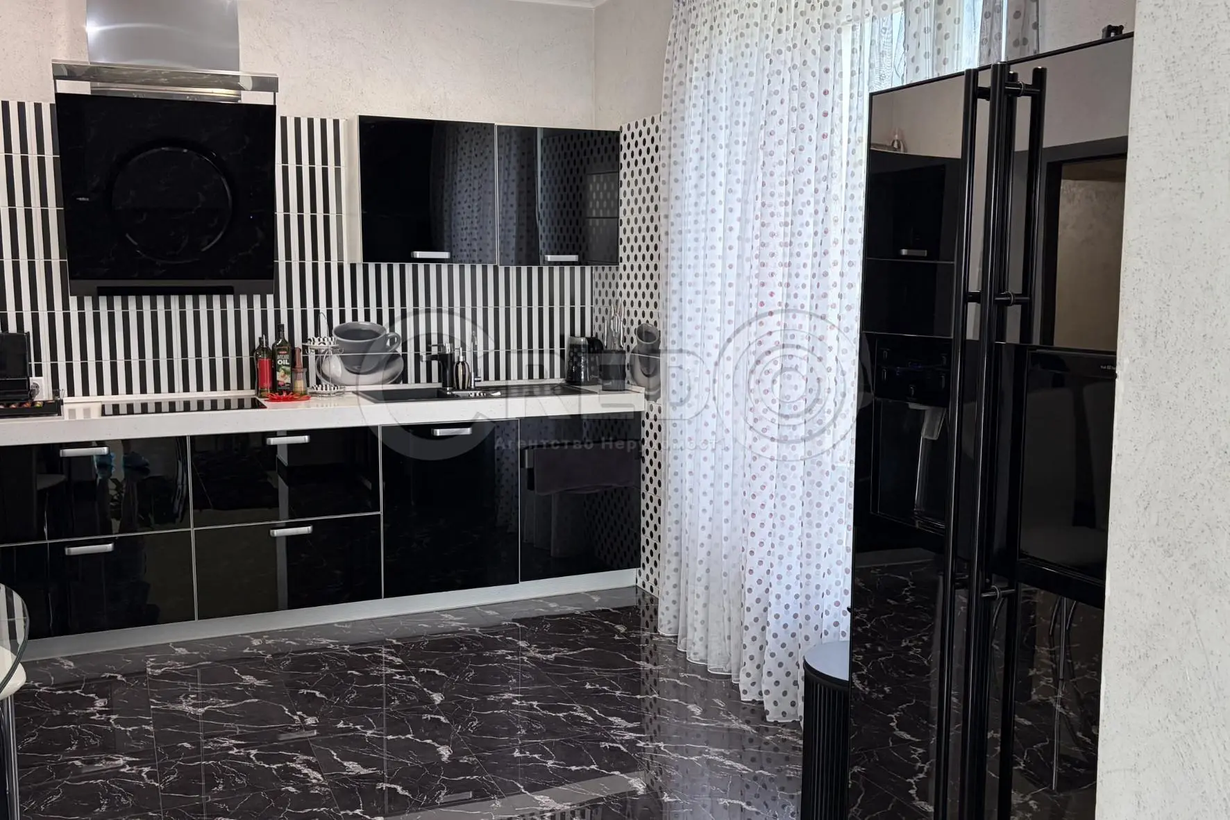 Фото Продаю будинок, 255 кв. м, Волосевича вул.  Кривий Ріг, ціна: 330000 $, код 5081