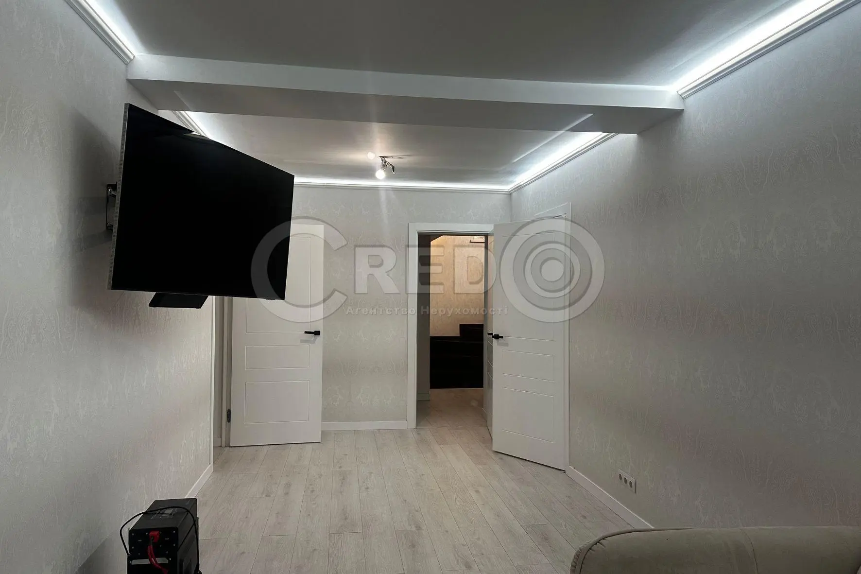 Фото Продаю будинок, 250 кв. м, Українська вул.  Кривий Ріг, ціна: 100000 $, код 5083