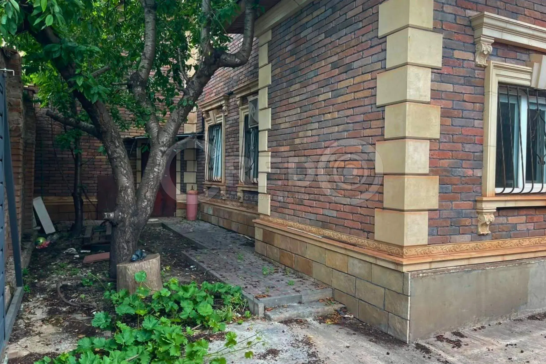 Фото Продаю будинок, 250 кв. м, Українська вул.  Кривий Ріг, ціна: 100000 $, код 5083