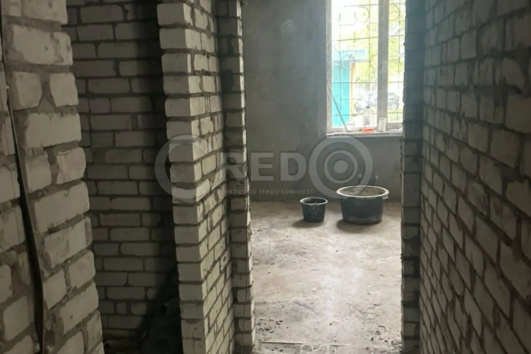 Фото Продаю коммерческую недвижимость, 180 кв. м, Чаривная ул. (Косыгина)  Кривой Рог, цена: 28000 $, код 5084