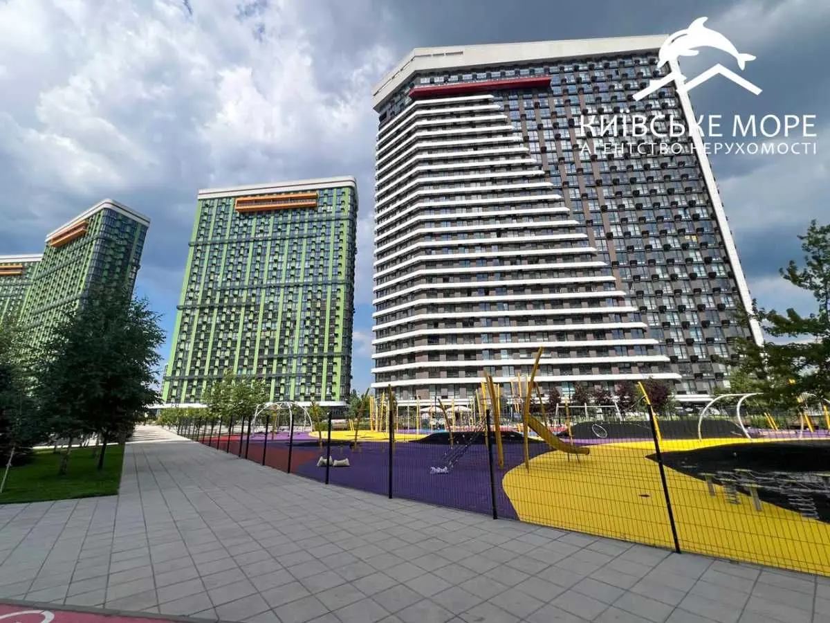 Фото Продаю 3 кімнатну квартиру, 97 кв. м, Причальна вул.  Київ, ціна: 150000 USD, код 5096