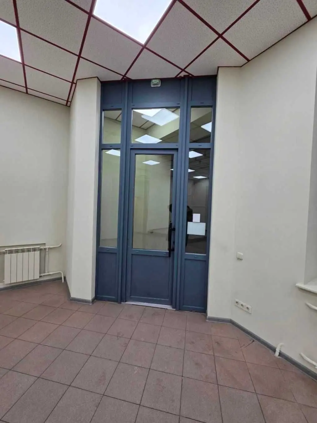 Фото Rent a retail space, Kyiv for long-term rent, price: 2500 USD, code 5102
