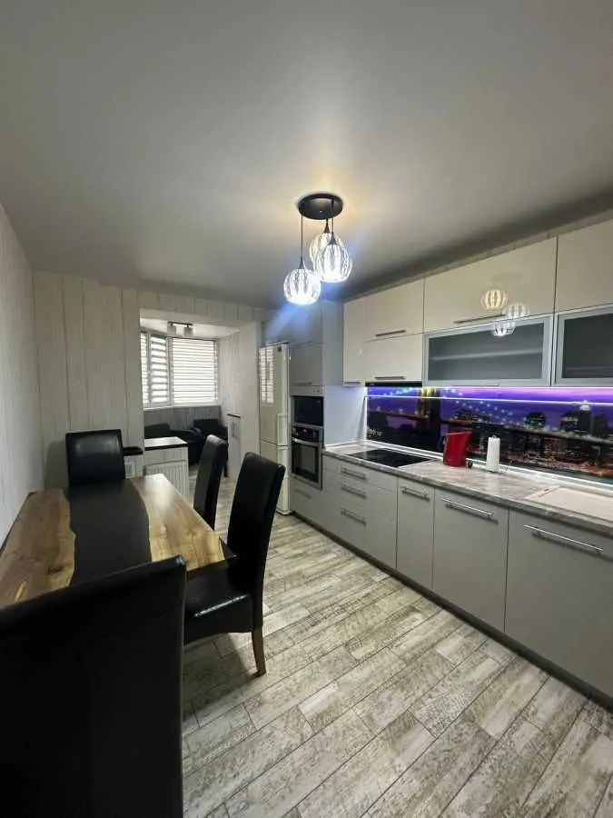 Фото Selling a 3-room apartment, 88 sq.m., Petra Hryhorenka Avenue  Kyiv, price: 138000 USD, code 5110
