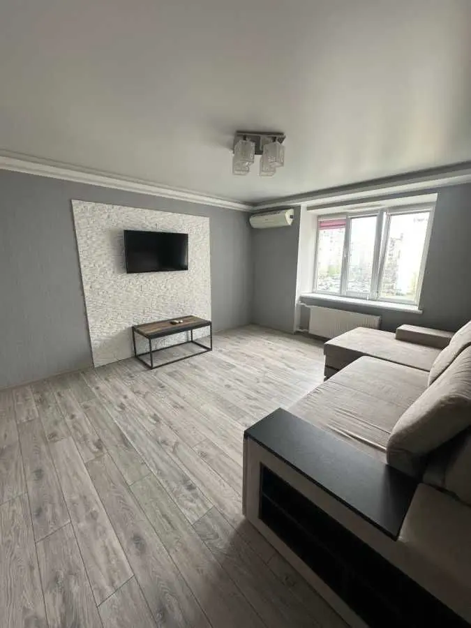 Фото Selling a 3-room apartment, 88 sq.m., Petra Hryhorenka Avenue  Kyiv, price: 138000 USD, code 5110