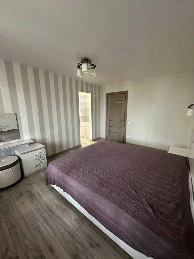Фото Selling a 3-room apartment, 88 sq.m., Petra Hryhorenka Avenue  Kyiv, price: 138000 USD, code 5110