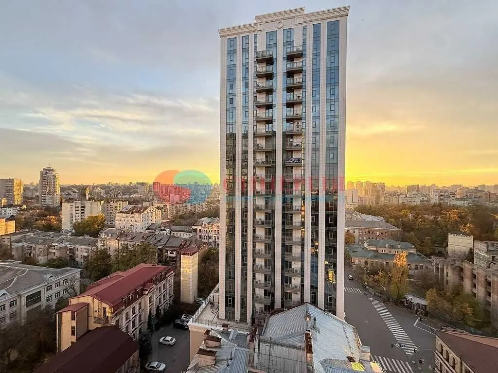 Фото Зняти 3 кімнатну квартиру, Бульварно-Кудрявська вул. (Воровського)  Київ в довгострокову оренду, ціна: 1900 USD, код 5128