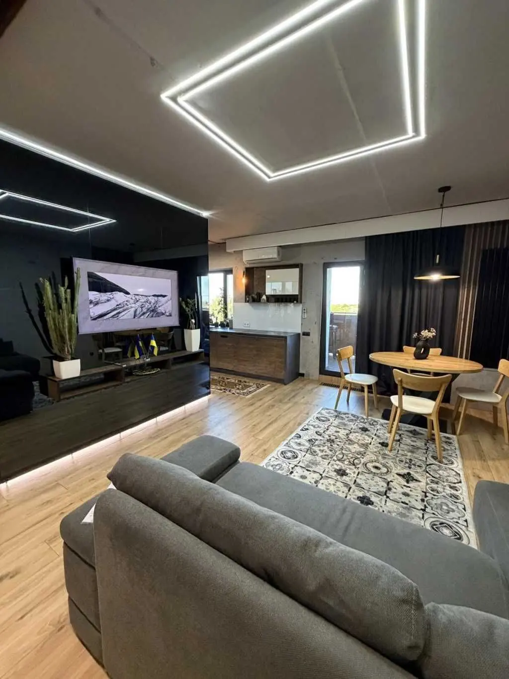 Фото Selling a 2-room apartment, 51 sq.m., Panteleimona Kulisha Street (Palyokhy Street)  Cherkasy, price: 75000 USD, code 5129