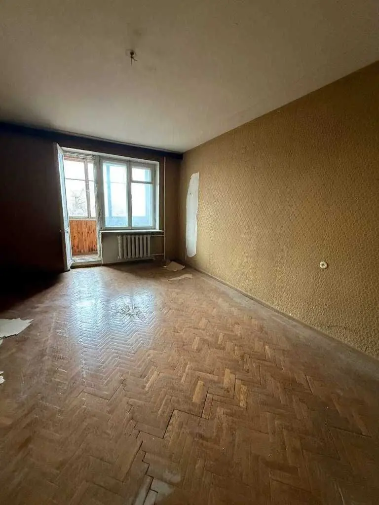 Фото Selling a 3-room apartment, 86.2 sq.m., Tinysta Street  Odesa, price: 75000 $, code 5131