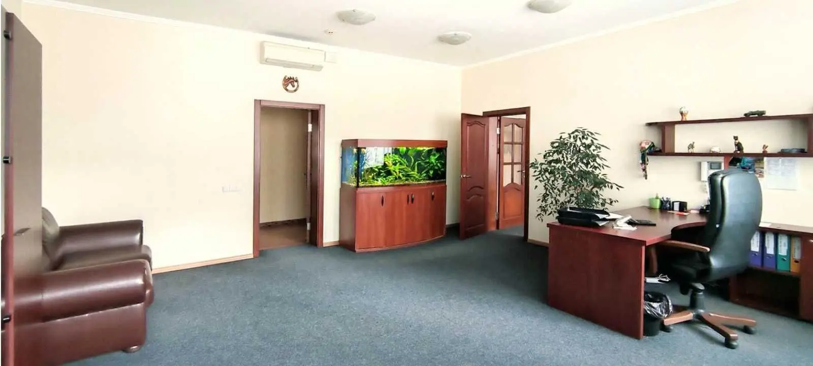 Фото Продаю офіс, 3820 кв. м, Загорівська вул. (Багговутівська)  Київ, ціна: 4900000 USD, код 5157