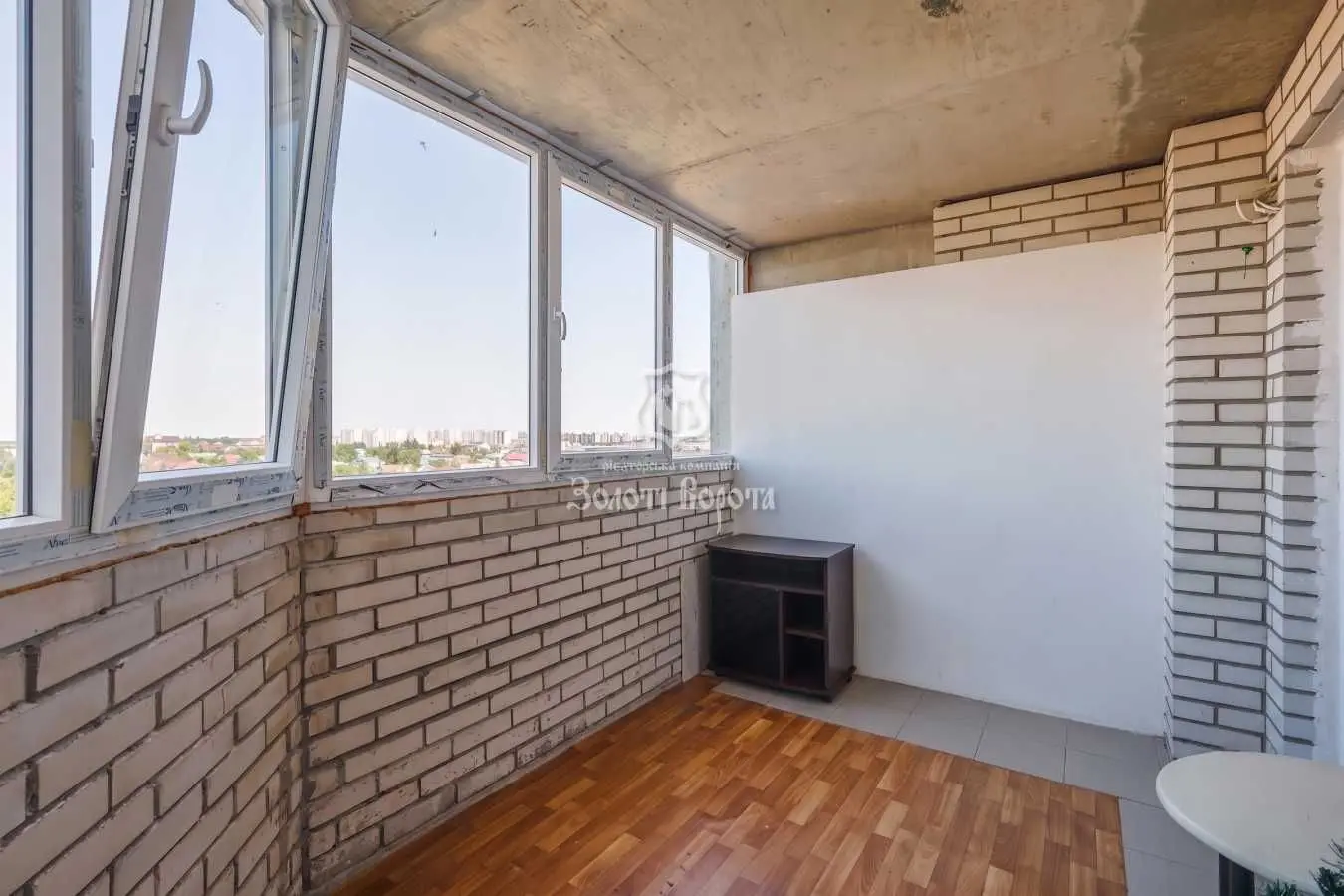 Фото Продаю 2 кімнатну квартиру, 73.4 кв. м, Теплична вул.  Святопетрівське, ціна: 73000 USD, код 5158