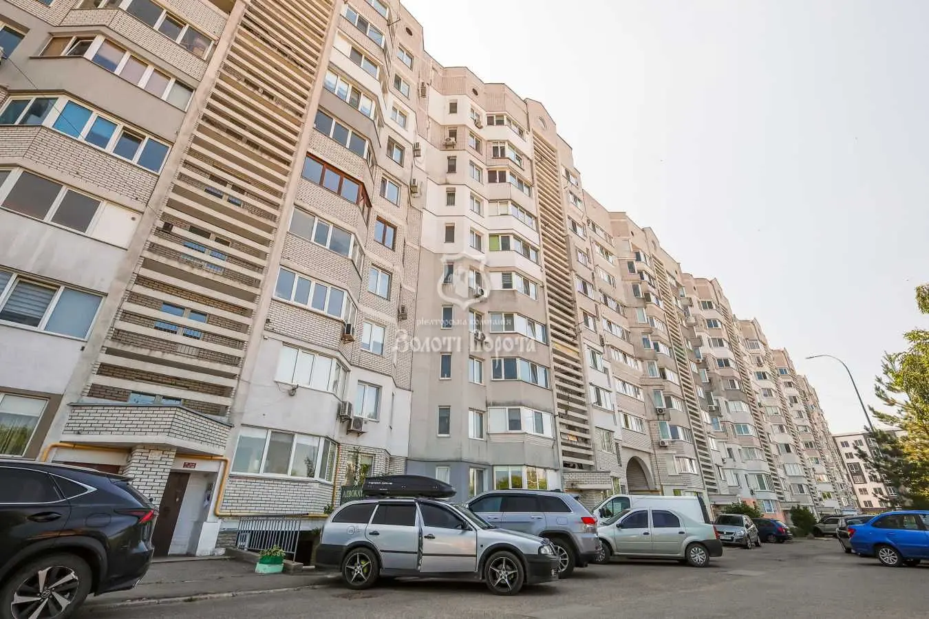 Фото Продаю 2 кімнатну квартиру, 73.4 кв. м, Теплична вул.  Святопетрівське, ціна: 73000 USD, код 5158