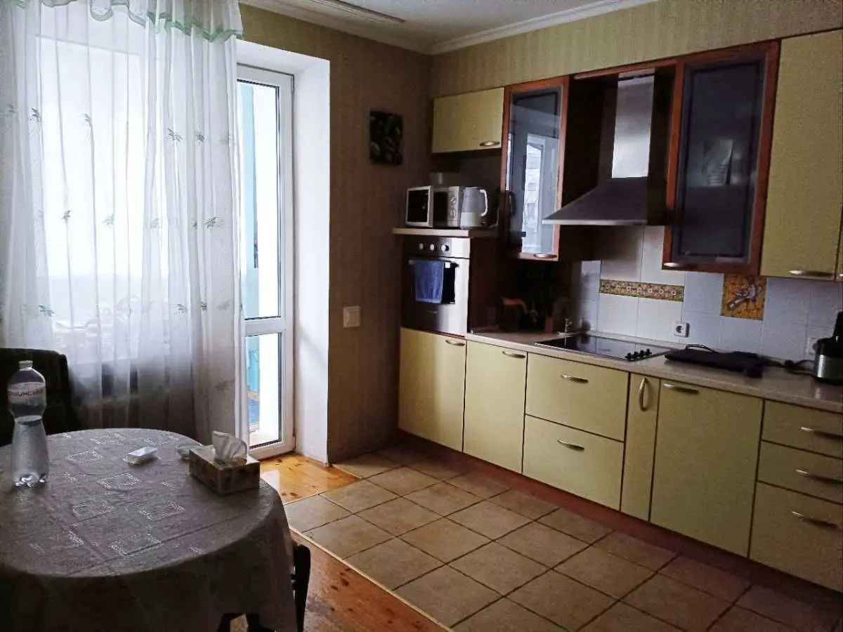 Фото Продаю 2 кімнатну квартиру, 90 кв. м, Миколи Голего вул. (Лебедєва-Кумача)  Київ, ціна: 130000 USD, код 5172