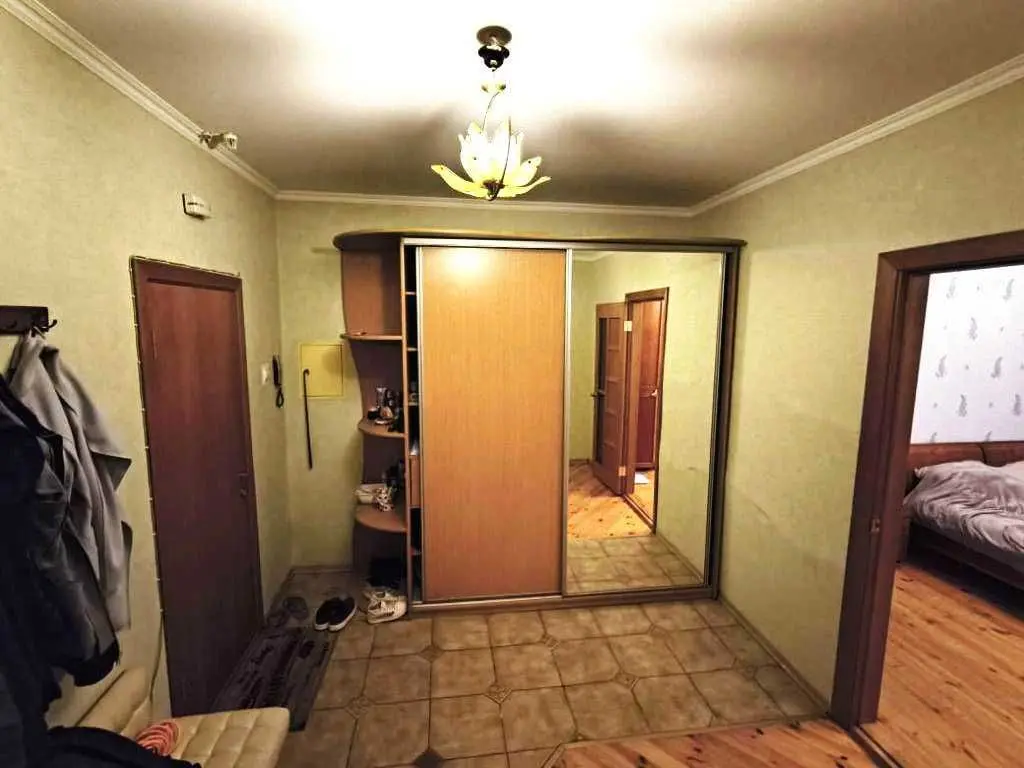 Фото Продаю 2 кімнатну квартиру, 90 кв. м, Миколи Голего вул. (Лебедєва-Кумача)  Київ, ціна: 130000 USD, код 5172