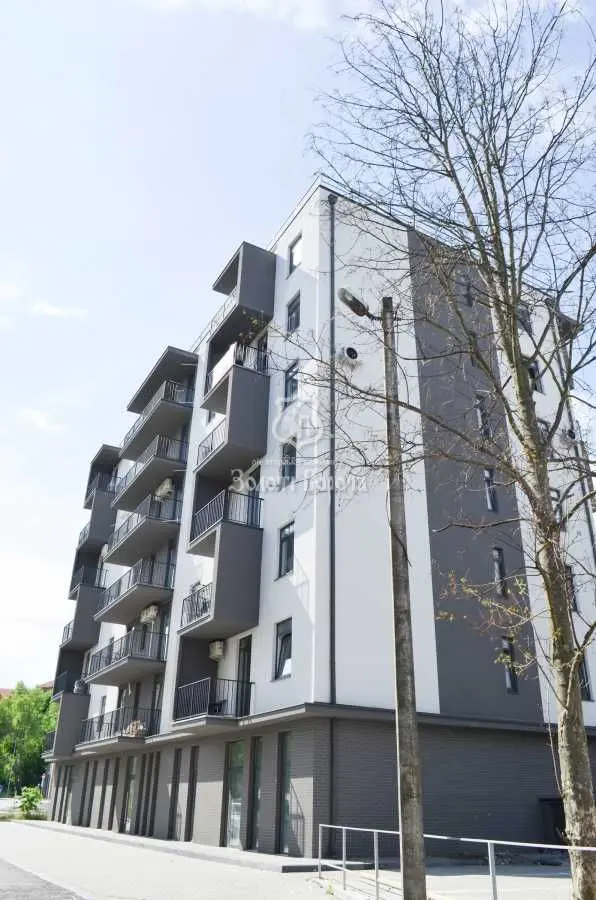 Фото Selling a 1-room apartment, 46.2 sq.m., Andriia Bachynskoho Street  Uzhhorod, price: 86000 USD, code 5174