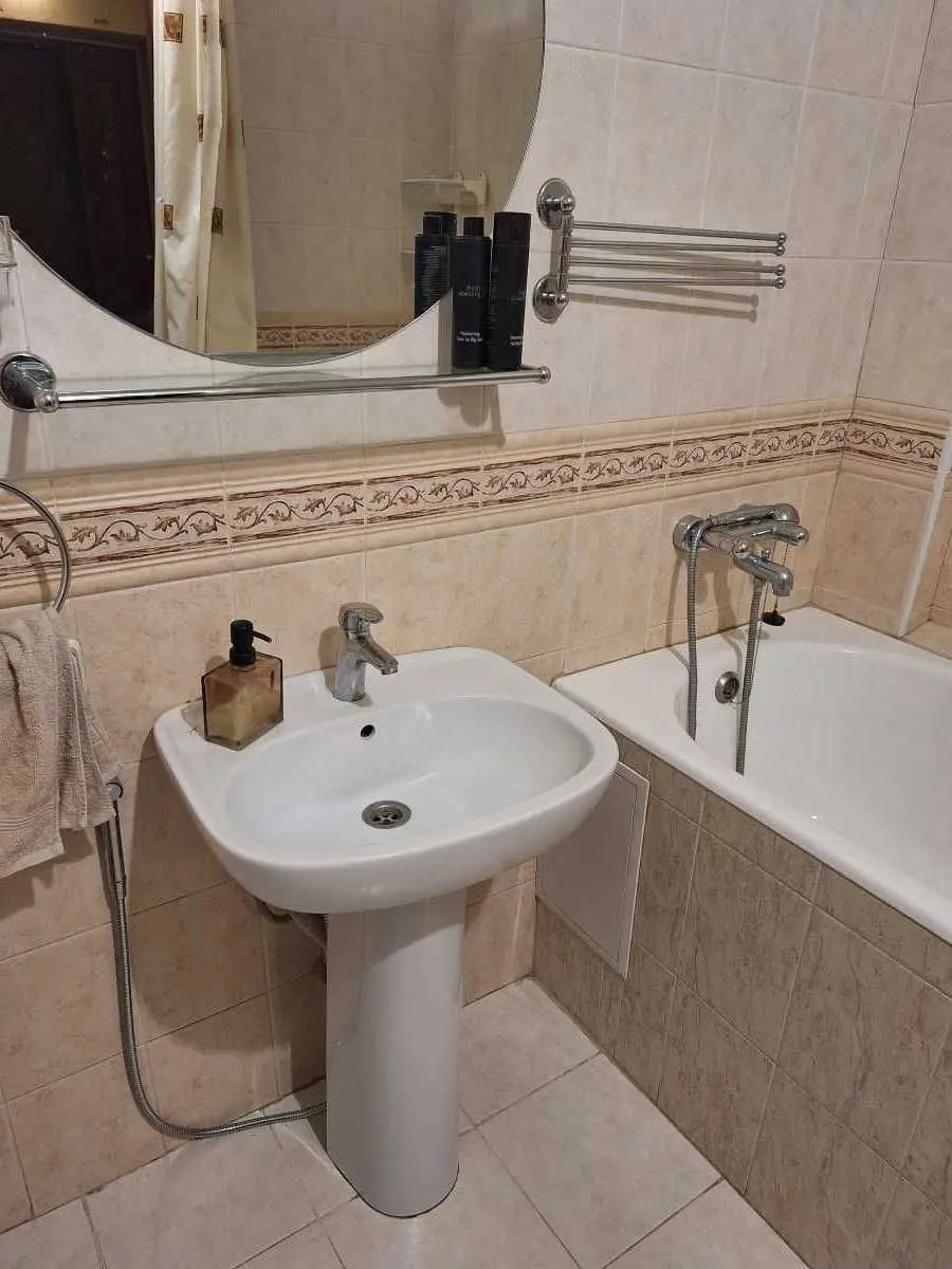 Фото Rent a 2-room apartment, Saksahanskoho Street  Kyiv for long-term rent, price: 25000 UAH, code 5179
