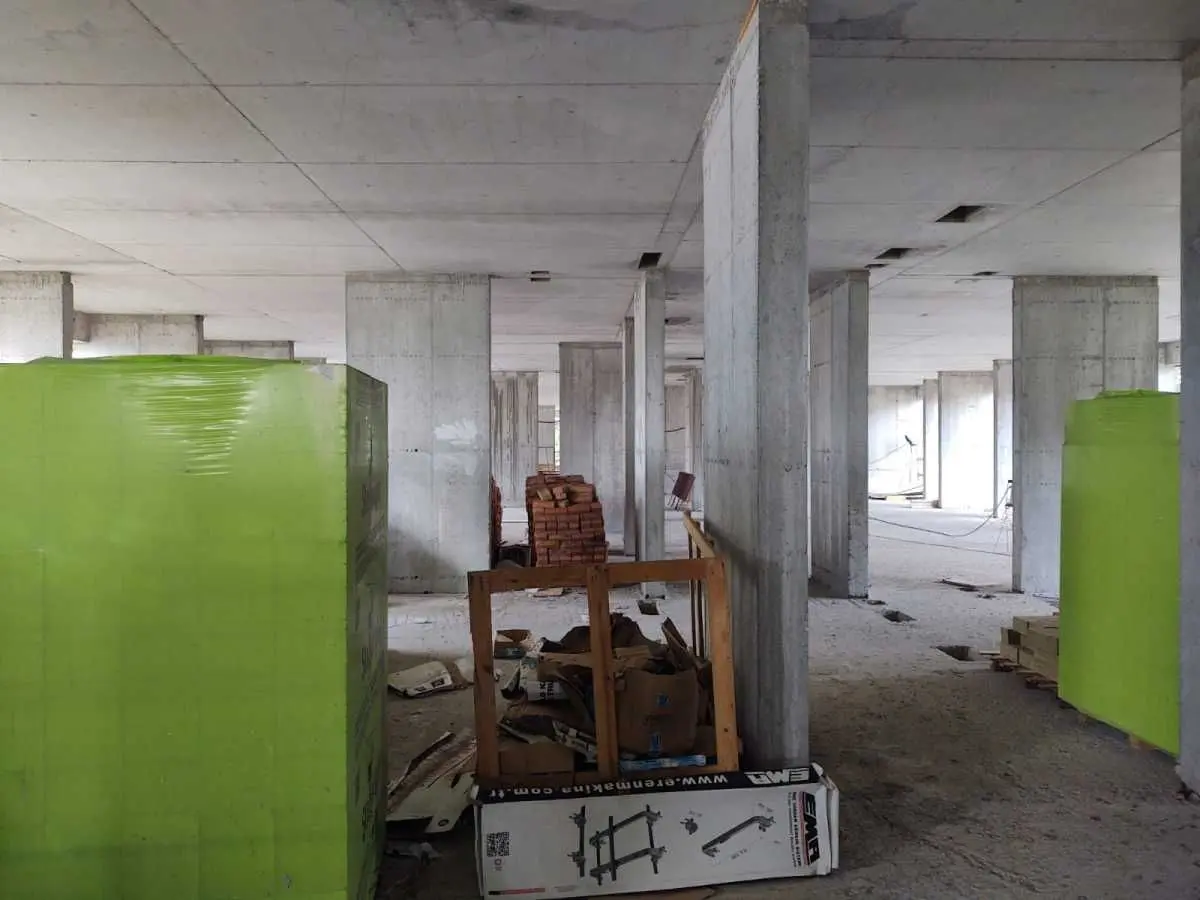 Фото Selling commercial property, 1253 sq.m., Odeskyi Overpass (Odeska Square)  Kyiv, price: 1950000 USD, code 5183